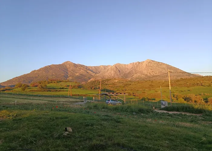 Pezoulia Cottages