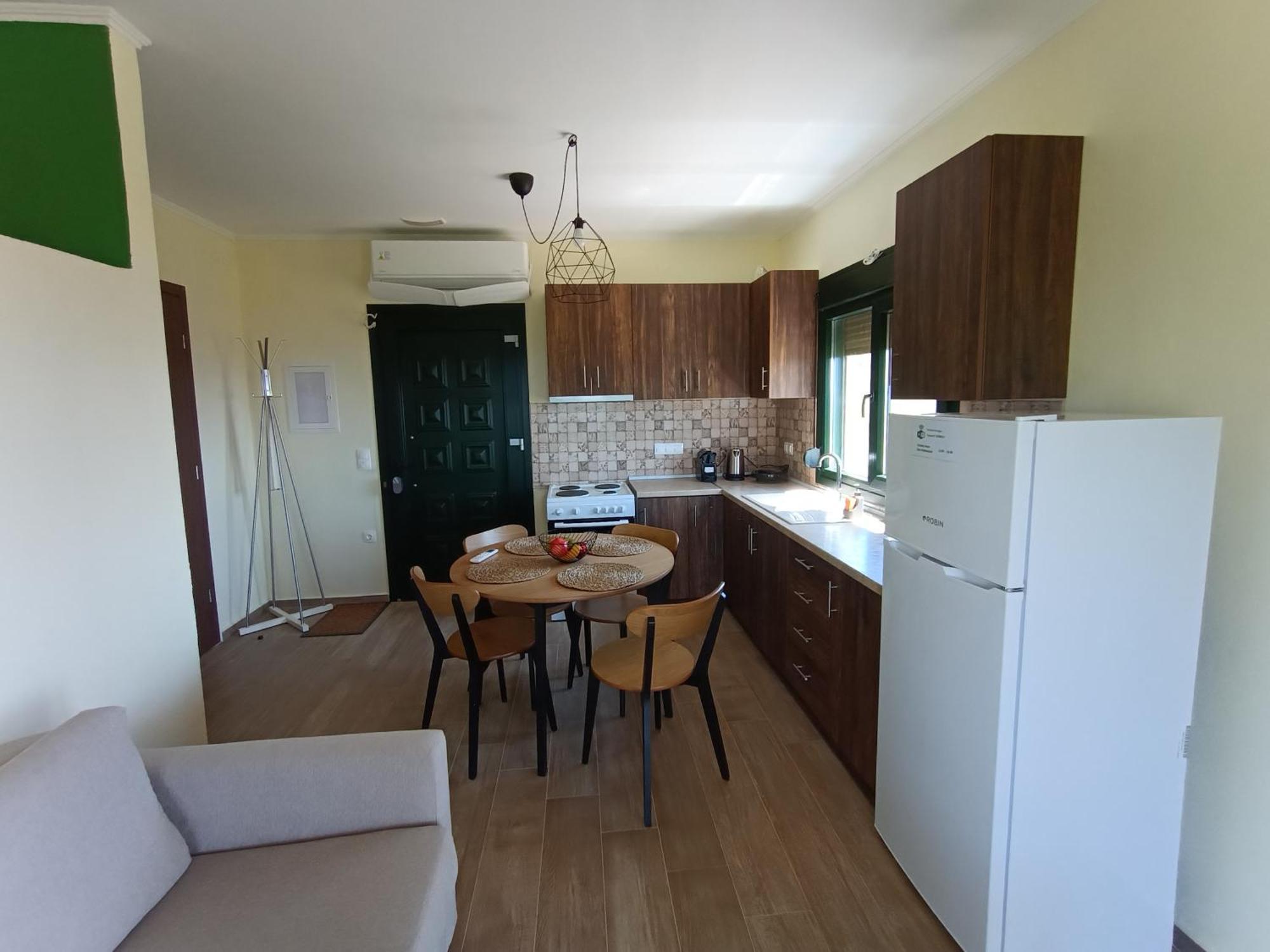 Pezoulia Holiday home *